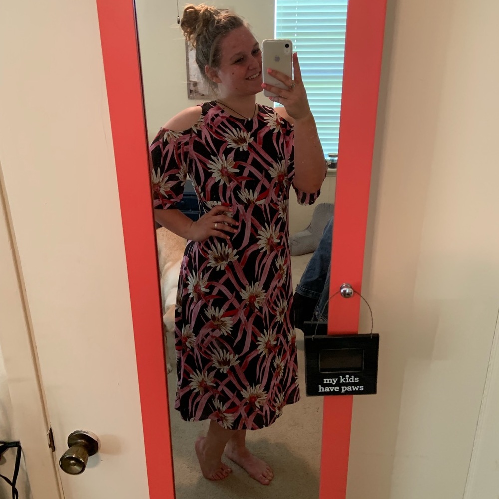 Pink/ Floral cold shoulder midi dress